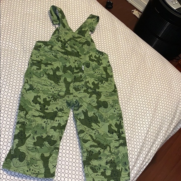 Levi’s Baby  Camo Overall - Picture 5 of 7